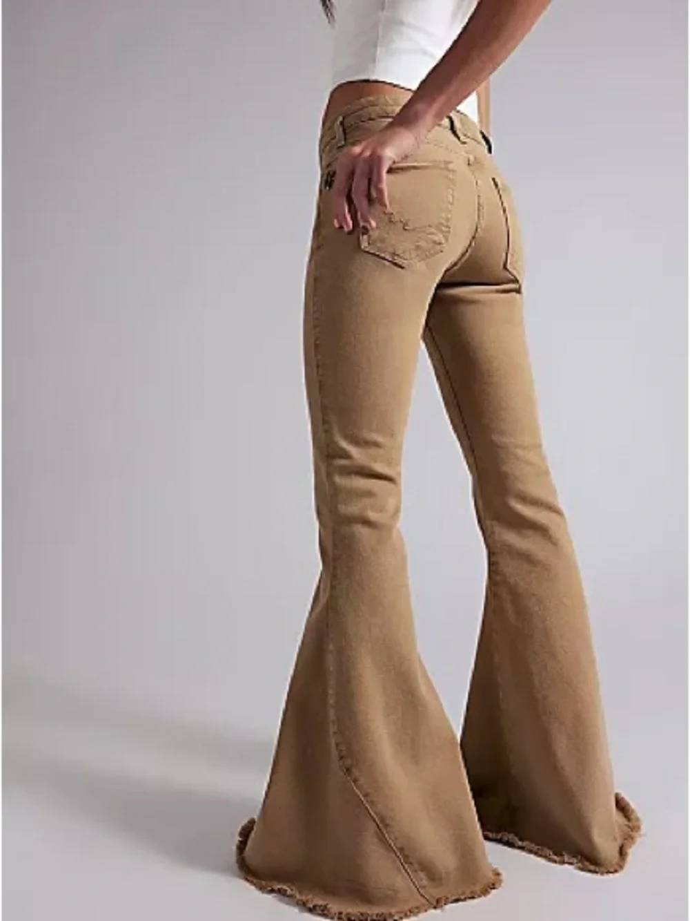 1496. FREE PEOPLE We The Free Emre Low-Rise Flare Jeans in Tannin Sz 25 NWT $98